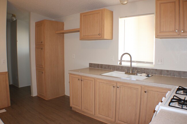 Building Photo - Spacious 3-Bed, 2-Bath Mobile Home in Cali...