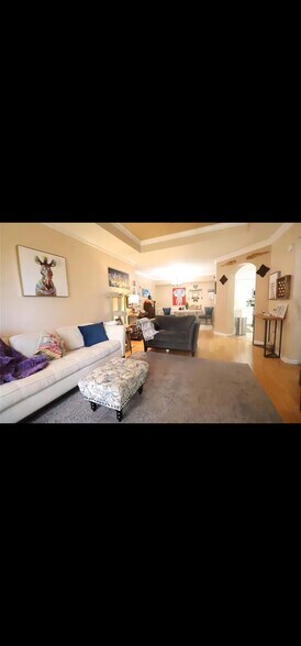 Building Photo - 5302 Bay Club Cir