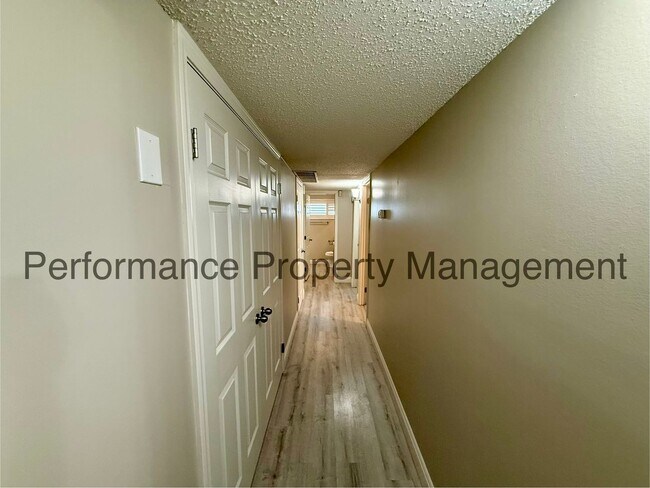 Building Photo - Beautiful 3 Bed/2 Bath NE Bakersfield Home w/ Pool, Solar & $0 Deposit Option