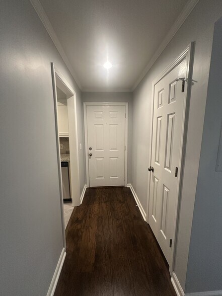 Building Photo - 207 Westfield Dr