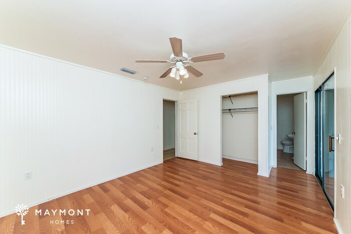 Building Photo - 3109 16th Ave W