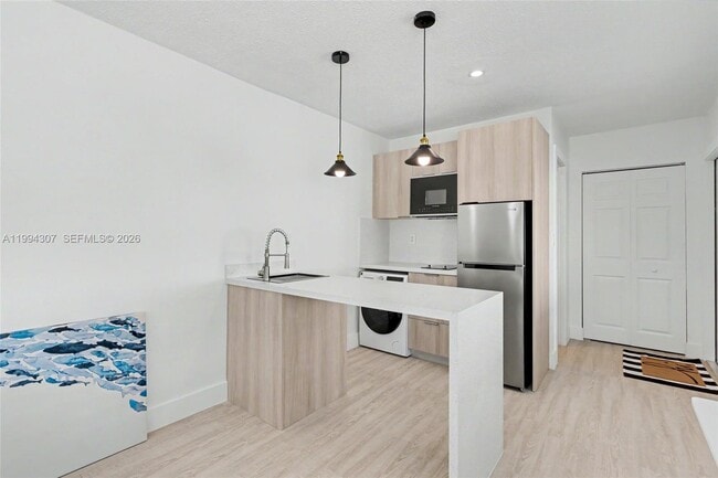 Building Photo - 55 SW 13th St