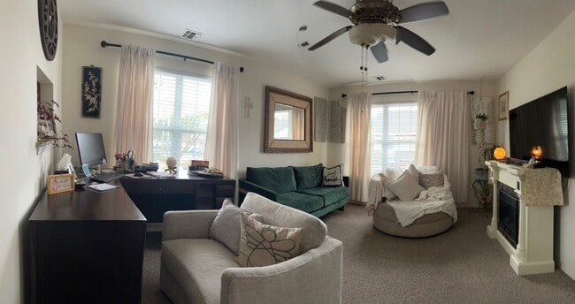 Building Photo - 23 Garden Way