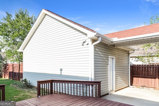Building Photo - 4100 Springvale Way