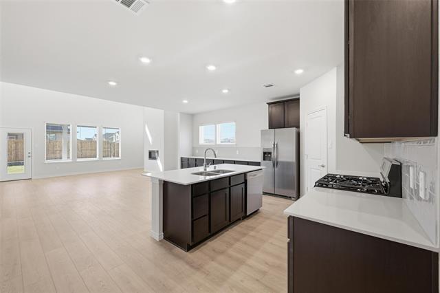 Building Photo - 105 Rita Dr