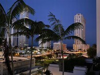 Building Photo - 300 Sunny Isles Blvd