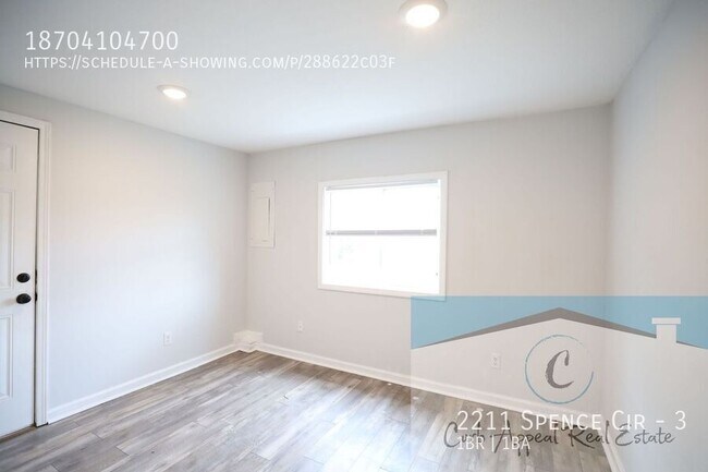 Building Photo - 2211 Spence Cir
