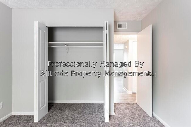 Building Photo - 4850 Fegenbush Ln