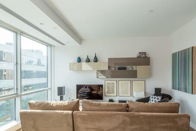 Building Photo - 1075 Massachusetts Ave