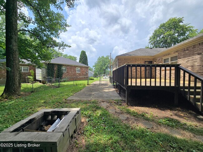 Building Photo - 9313 Le Beau Ct