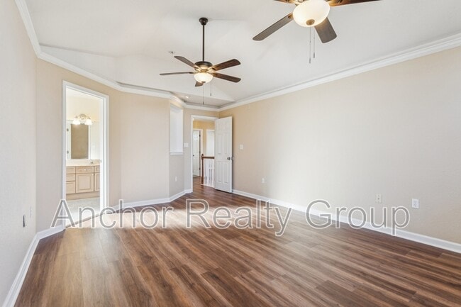 Building Photo - 1519 Elder Ave