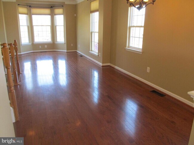 Building Photo - 20460 Greymont Terrace