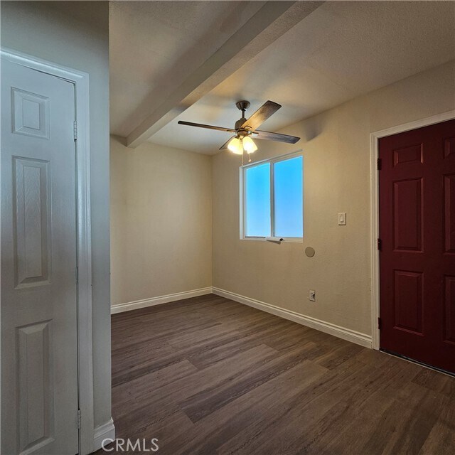 Building Photo - 861 N San Gorgonio Ave