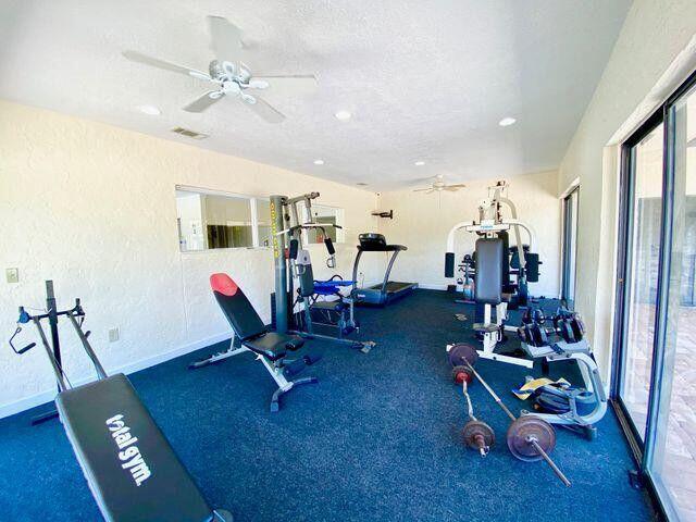 Building Photo - 2800 Fiore Way