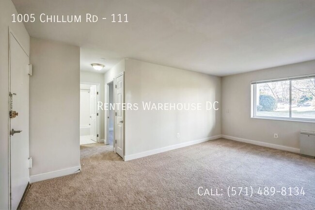 Building Photo - Fresh and Updated 1Bd/1Bth condo!  Availab...