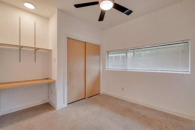 Building Photo - 5517 Agatha Cir