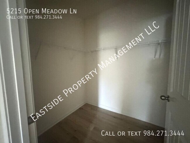 Building Photo - 5215 Open Mdw Ln