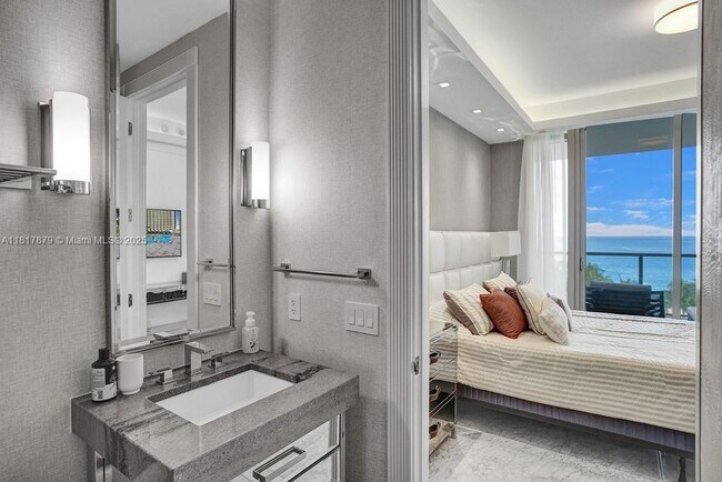 Building Photo - 9705 Collins Ave
