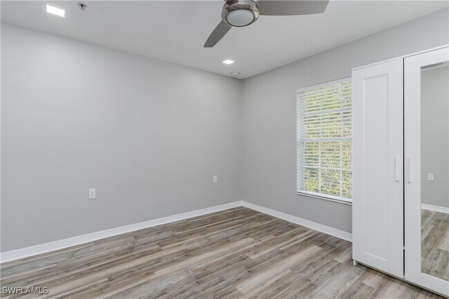 Building Photo - 9080 Gervais Cir