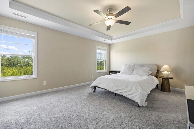 Building Photo - Elegant Home in Oyster Landing