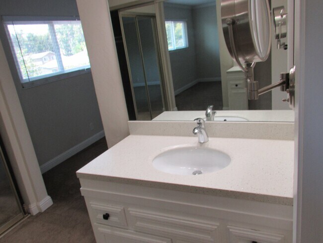 Building Photo - Beautiful 4 Bed, 2.5 Bath Home in Perfect San Ramon Location