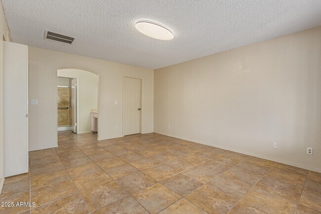 Building Photo - 5322 W Orchid Ln