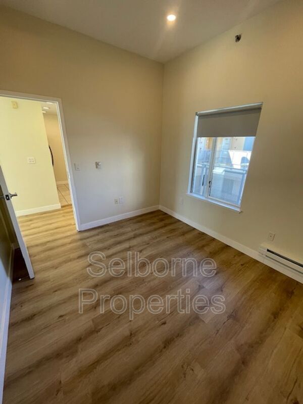 Building Photo - 1401 Jackson St