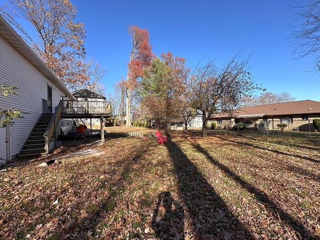 Building Photo - 842 Beatrice Pkwy