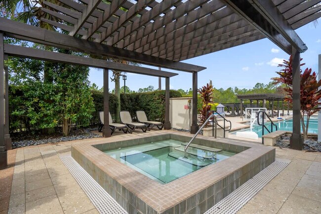 Building Photo - 14590 Damai Ln