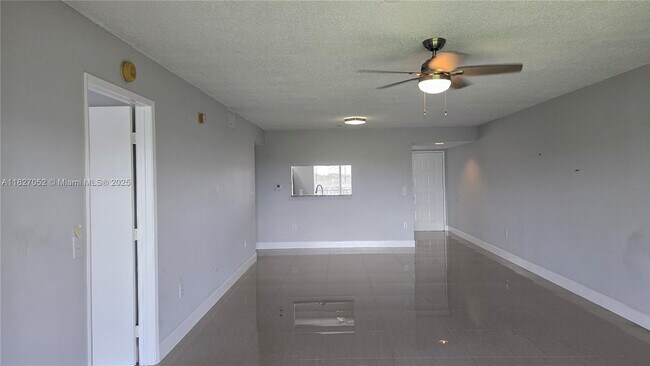 Building Photo - 1650 SW 124th Terrace