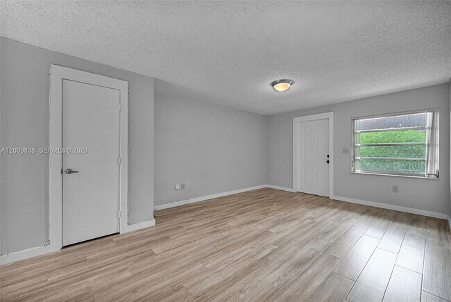 Building Photo - 2225 SW 62nd Ct