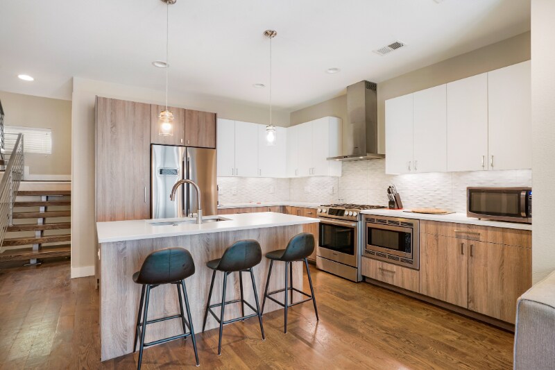 Building Photo - 1333 Elati St