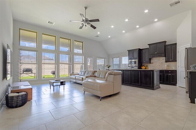 Building Photo - 3034 Hickory Springs Ln