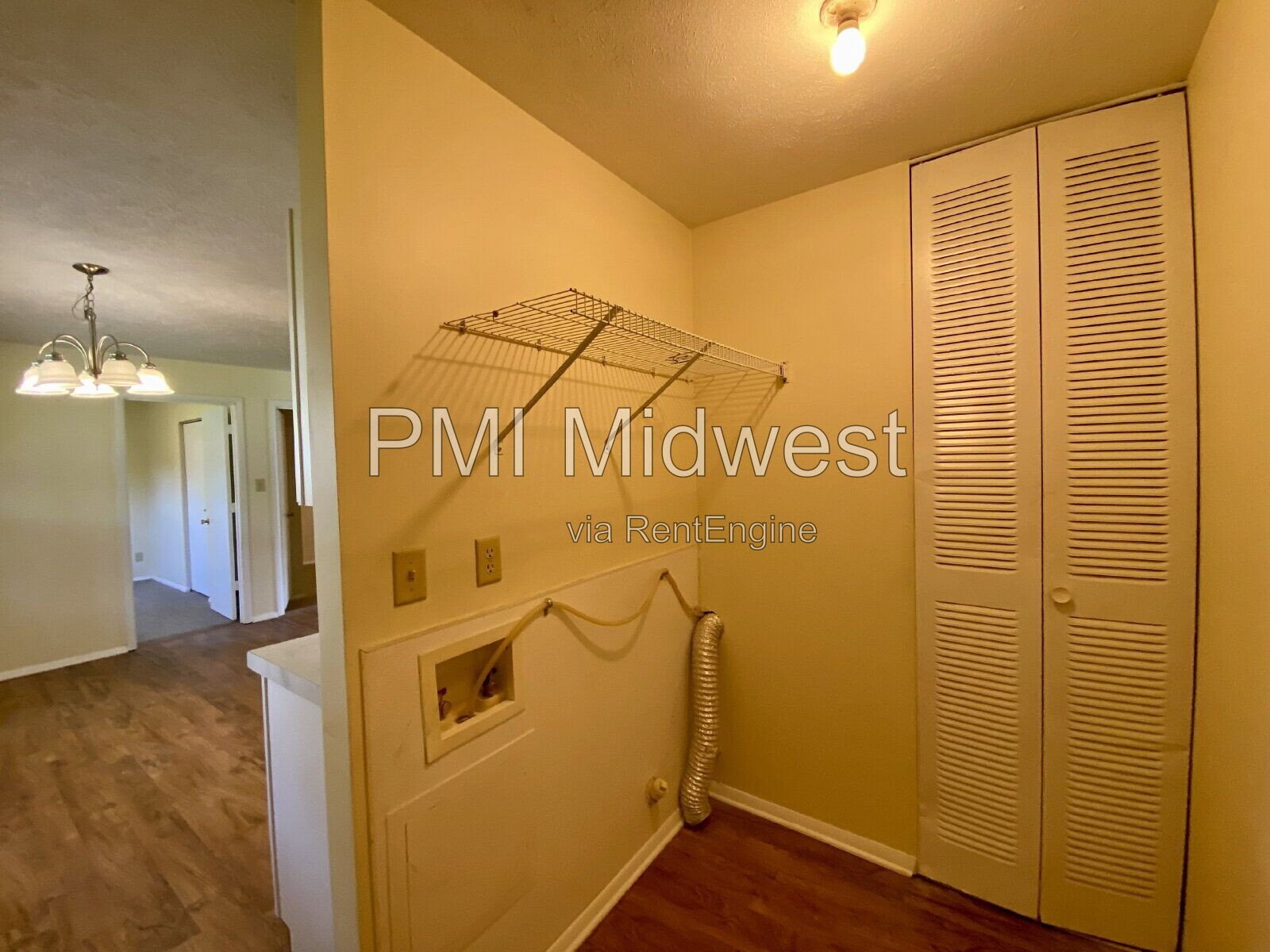 Building Photo - 226 Southlane Dr