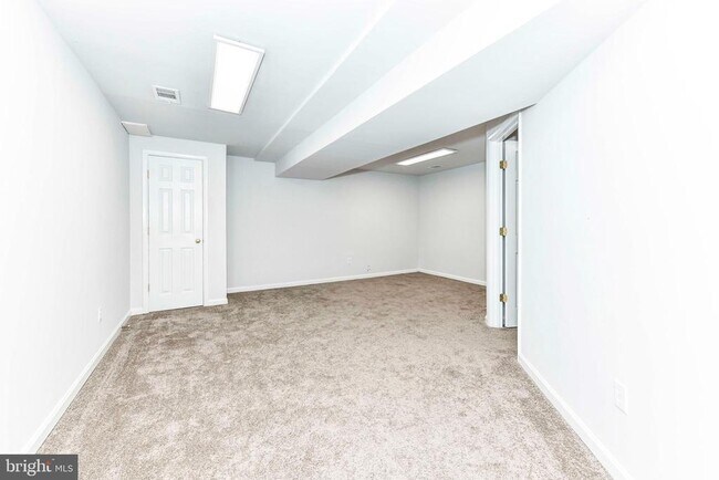 Building Photo - 1413 Valebrook Ln