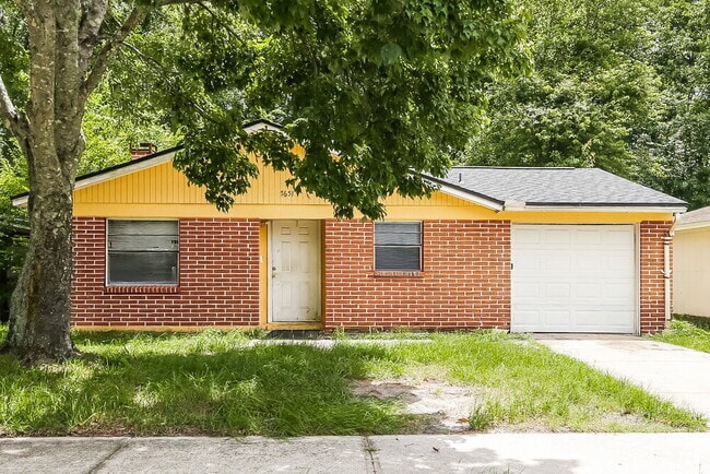 Building Photo - 7651 McCowan Dr