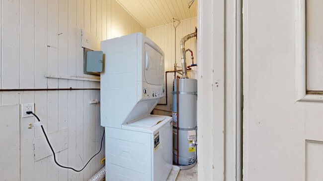 Building Photo - 285 Bartlett St