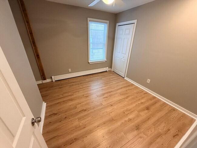 Building Photo - 100 Green St