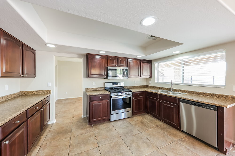 Building Photo - 13836 N 156th Ln