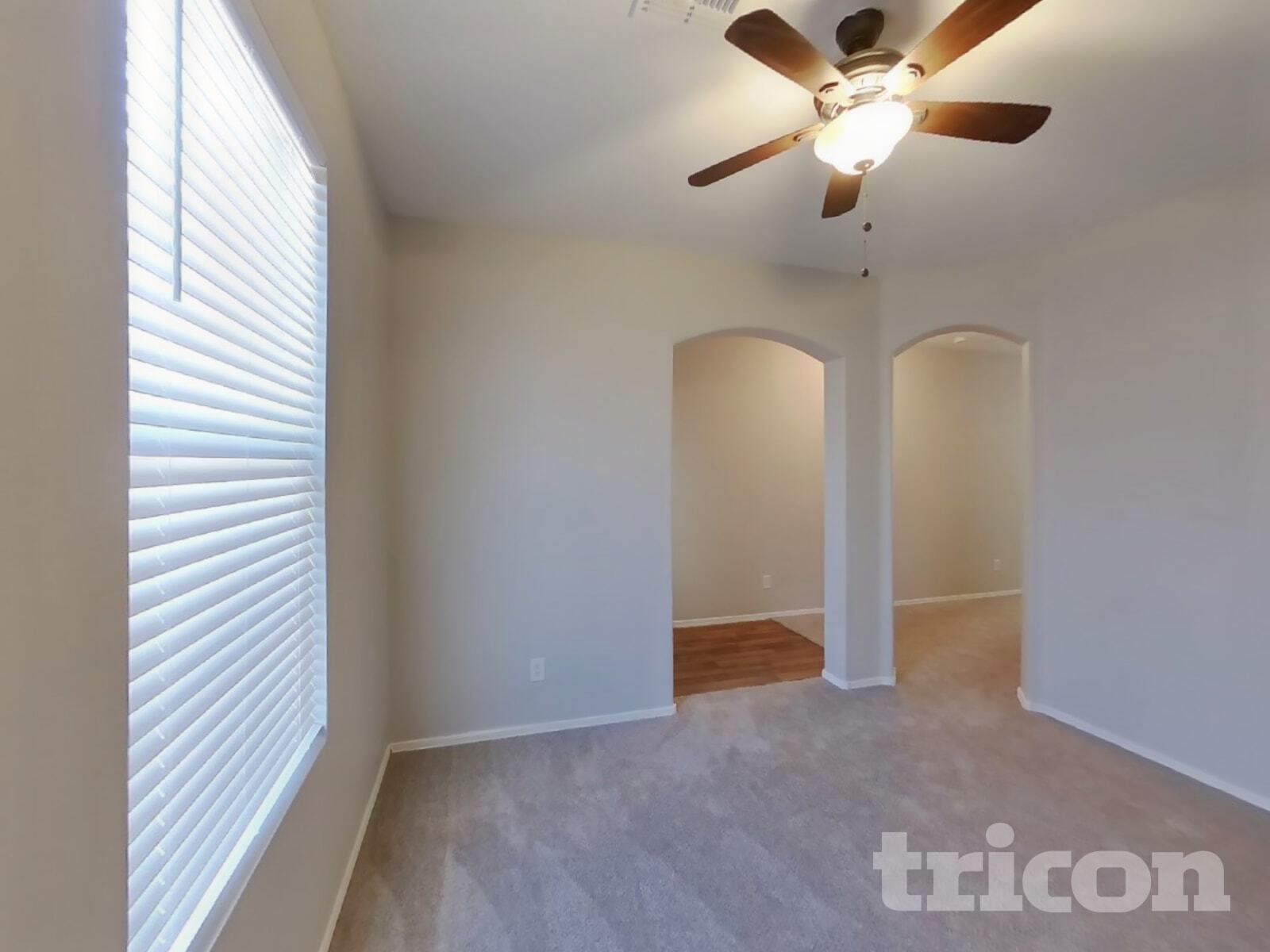 Building Photo - 4868 E Meadow Land Dr