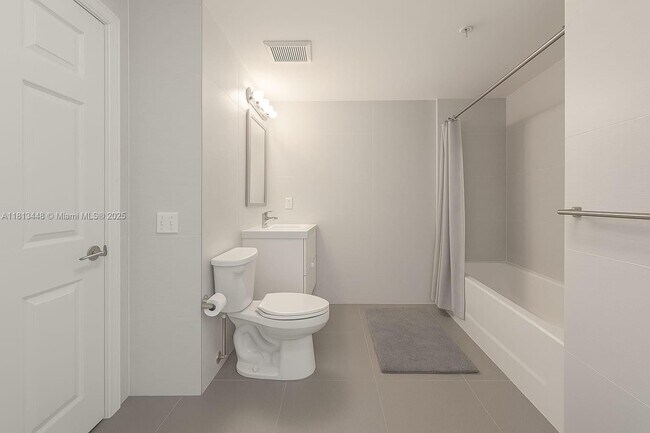 Building Photo - 155 NW 96th Terrace