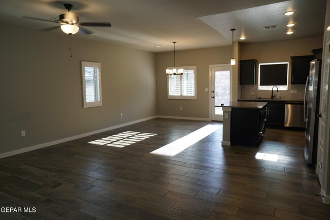 Building Photo - 217 Ilchester Wy