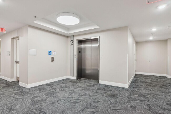 Building Photo - 105 N Riverview St