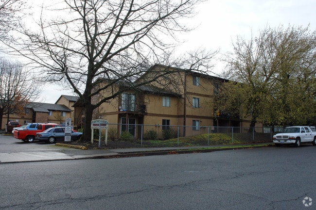Building Photo - Parkway Garden