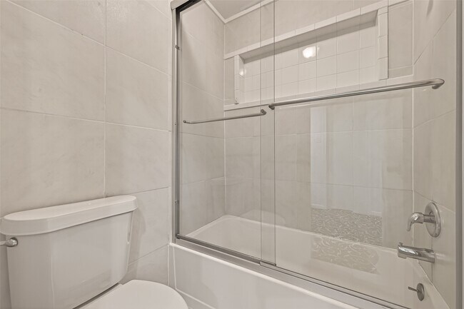 Building Photo - 3517 Denio Dr