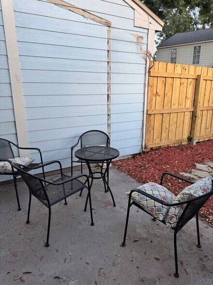 Building Photo - 13917 Fletchers Mill Dr