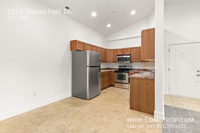 Building Photo - 2192 Springtime Dr