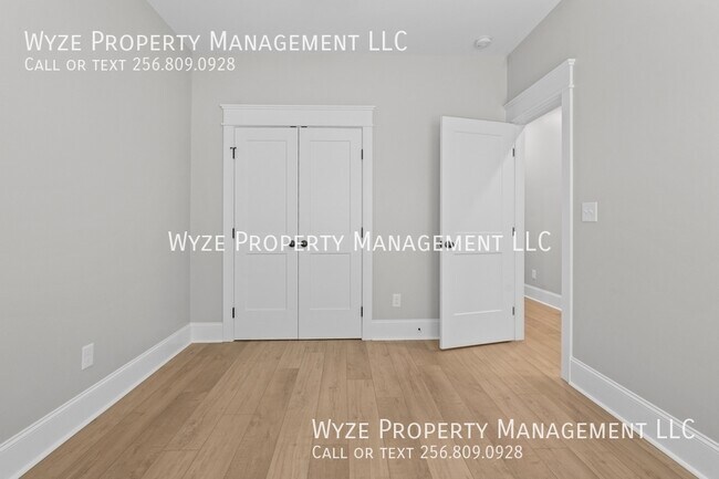 Building Photo - 1113 SE Westmoreland Ave
