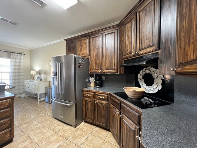 Building Photo - 1535 Glenwood Dr