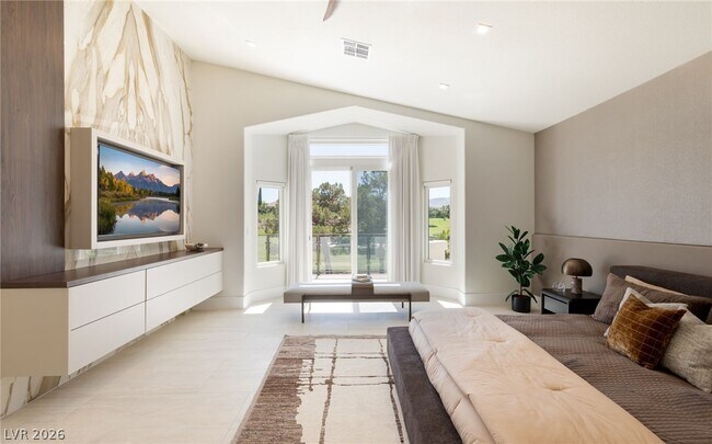 Building Photo - 1833 Corta Bella Dr